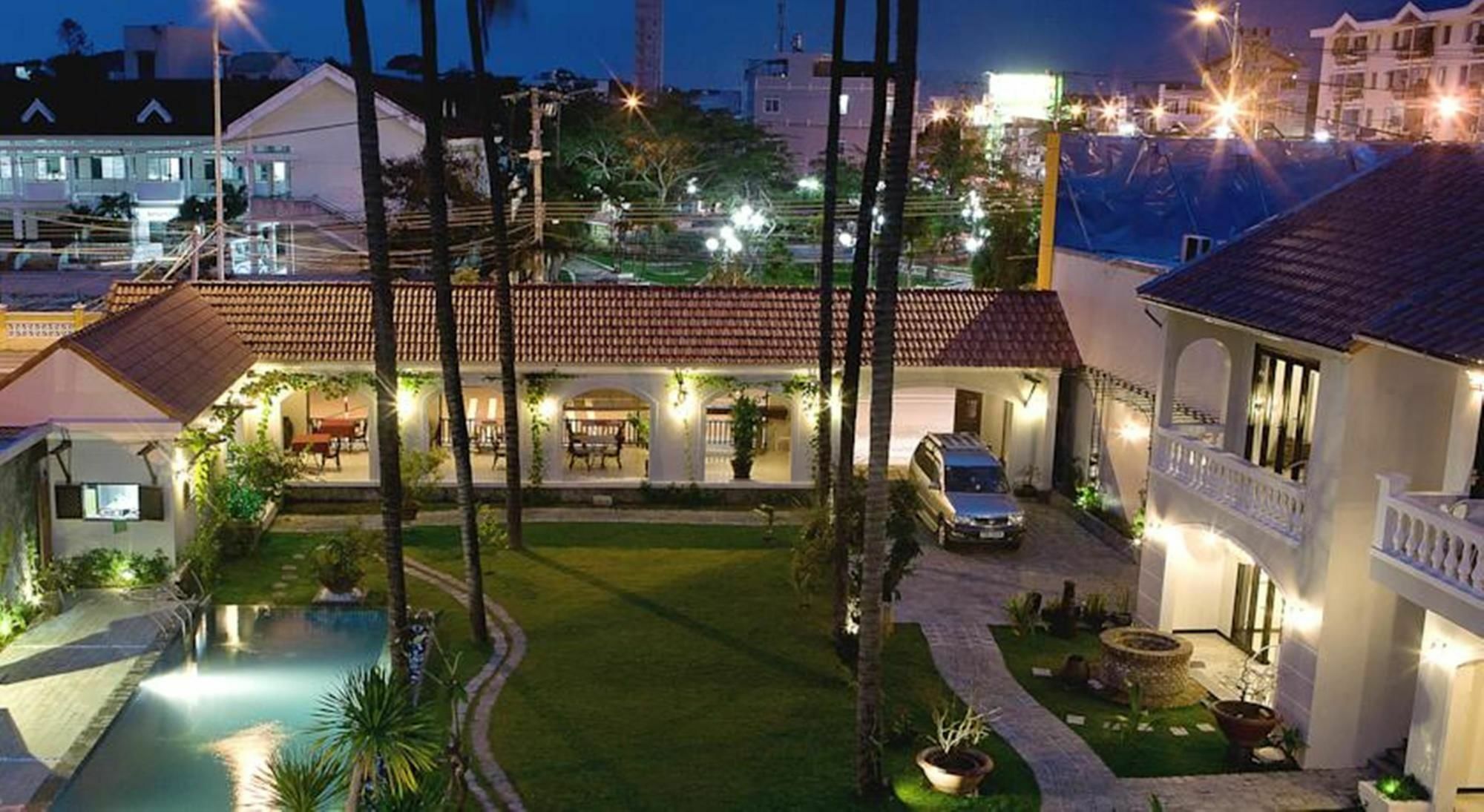 La Paloma Hotel Nha Trang Exterior foto